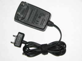 PAKROVĖJAS SONY ERICSSON