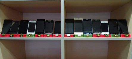 IVAIRUS MOBILIEJI TELEFONAI NUO 40EUR IKI 55EUR.