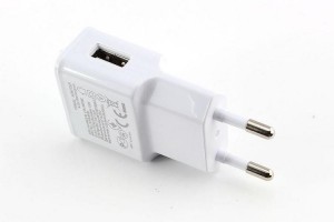 Samsung pakrovejas (2 A).
